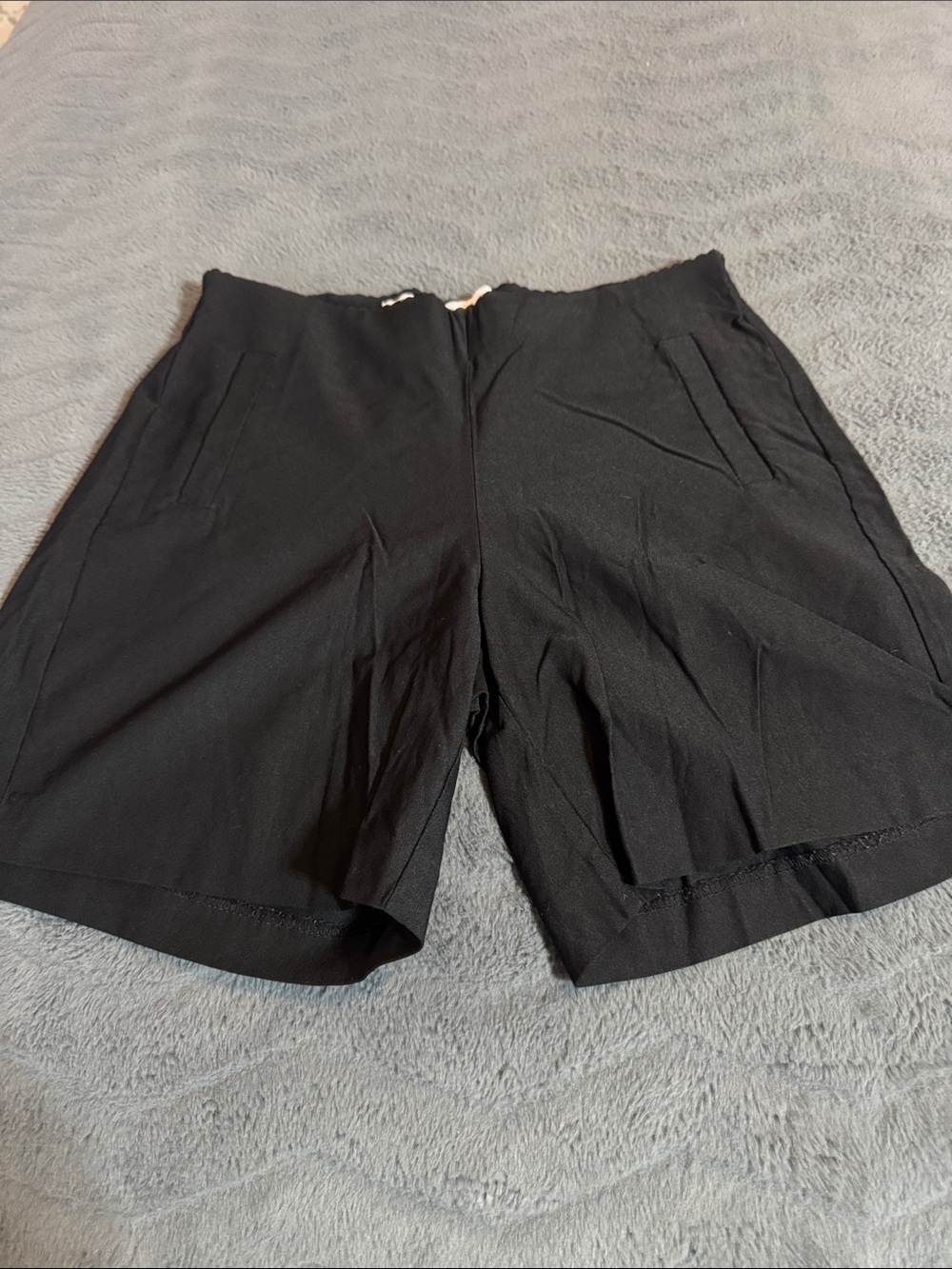 Black Women's Tailored Pull-On Shorts